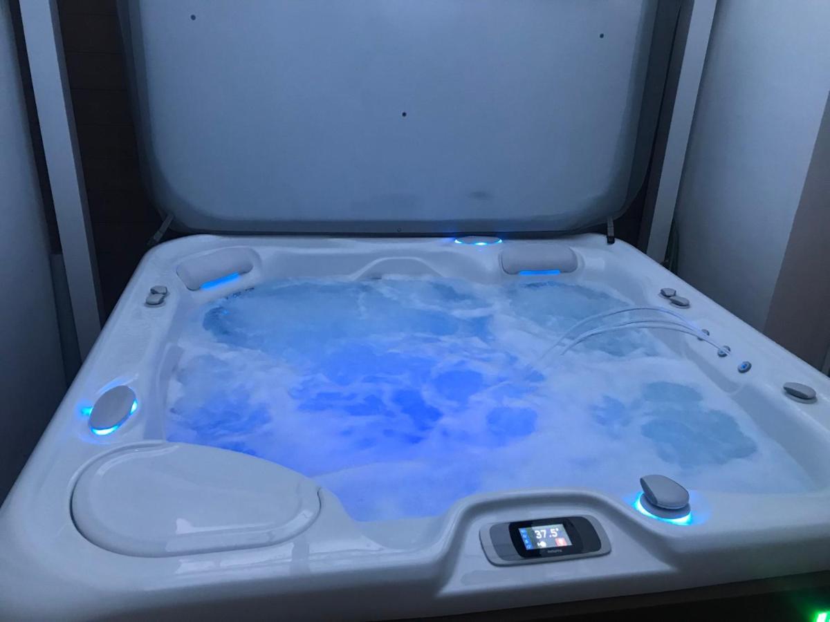 La Maison De La Dune - Chambres Climatisees - Jacuzzi 1Ere Seance Offerte - Piscine Chauffee Avec Abri Amovible - Plage Situee A 200M, Acces Direct Par Le Bois Ла-Куард-сюр-Мер Екстер'єр фото